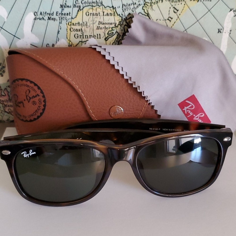 Ray Ban Tortoiseshell Wayfarer